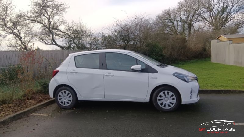 Toyota Yaris III (2) HYBRID 100H DYNAMIC 5P